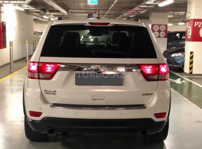 Jeep Grand Cherokee 2012, 155,000 km - 3.0 л - Qax