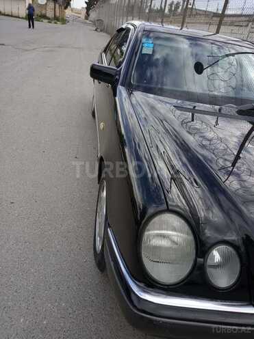 Mercedes E 200 1999, 254,000 km - 2.0 l - Bakı