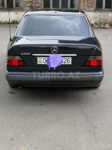 Mercedes E 220 1994, 425,621 km - 2.2 l - Bakı