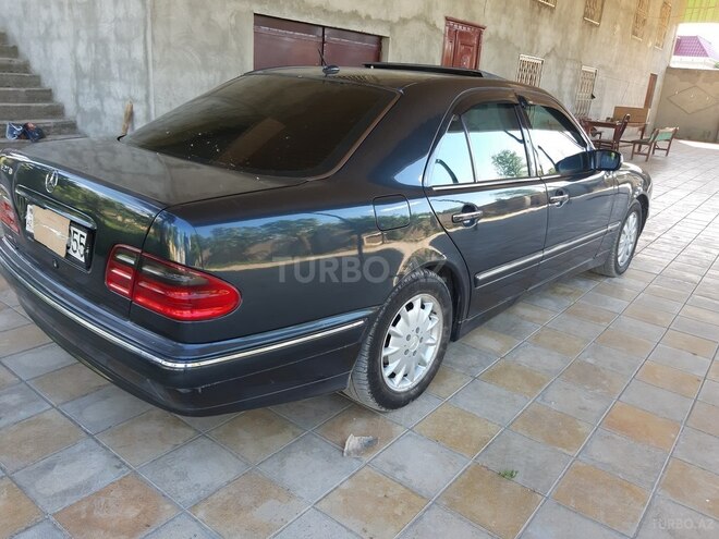 Mercedes E 270 2000, 335,200 km - 2.7 l - Bakı