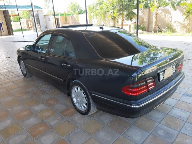 Mercedes E 270 2000, 335,200 km - 2.7 l - Bakı