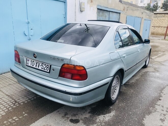 BMW 528 1996, 321,000 km - 2.8 л - Xırdalan