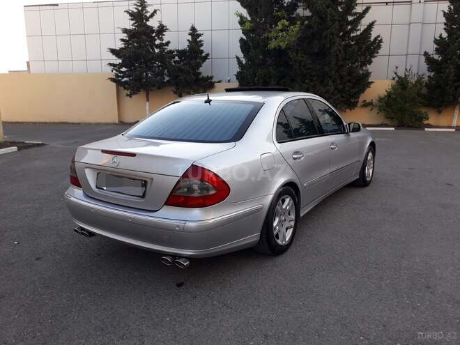 Mercedes E 240 2004, 218,321 km - 2.6 л - Bakı
