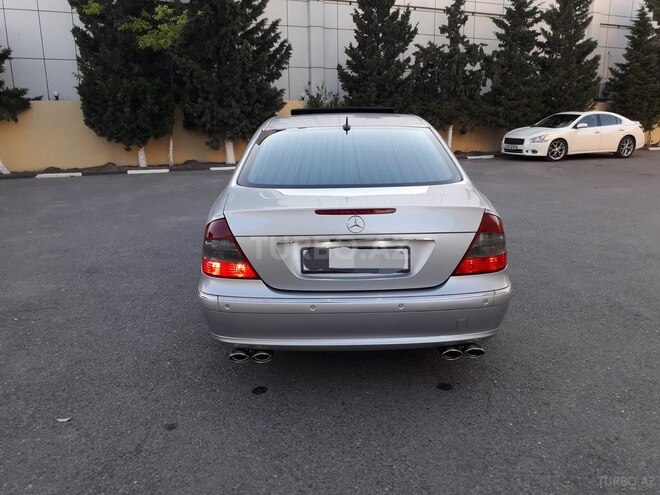 Mercedes E 240 2004, 218,321 km - 2.6 л - Bakı