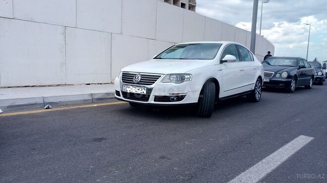 Volkswagen Passat 2008, 245,000 km - 1.8 l - Bakı