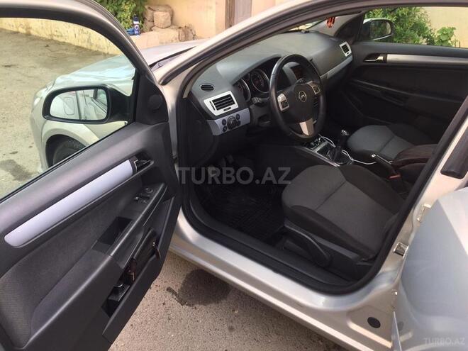 Opel Astra 2005, 195,000 km - 1.4 л - Bakı