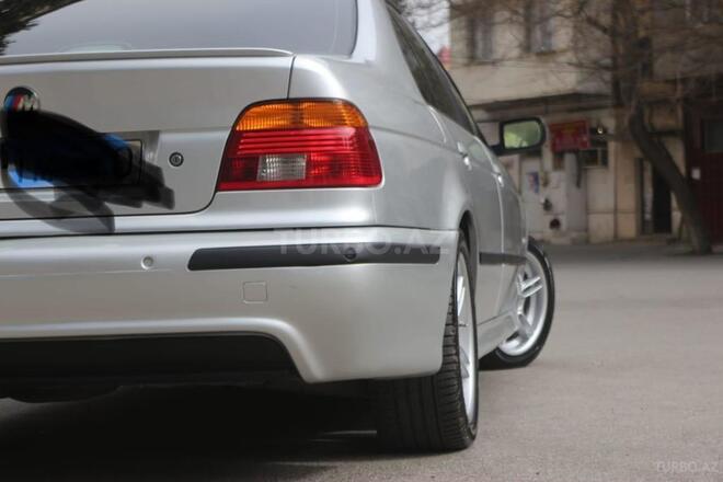 BMW 528 1999, 341,000 km - 2.8 l - Bakı