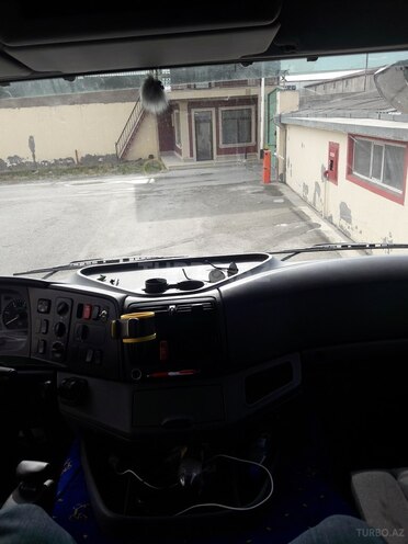 Mercedes Axor 1840 2009, 45,000 km - 12.0 л - Bakı