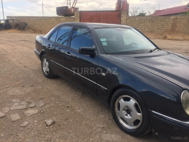 Mercedes E 230 1997, 335,000 km - 2.3 l - Bakı