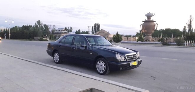 Mercedes E 300 1997, 327,856 km - 3.0 л - Xaçmaz