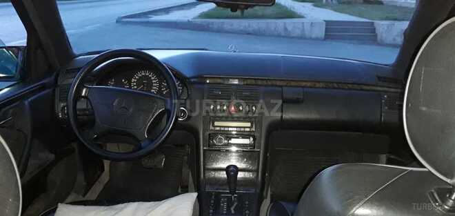 Mercedes E 300 1997, 327,856 km - 3.0 л - Xaçmaz