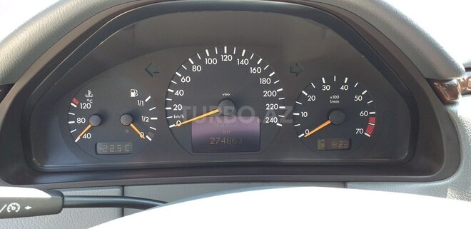 Mercedes E 240 2000, 276,000 km - 2.6 л - Bakı