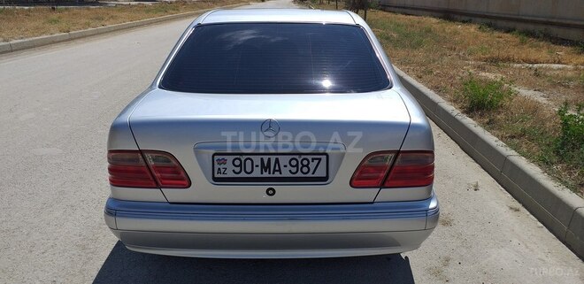 Mercedes E 240 2000, 276,000 km - 2.6 л - Bakı