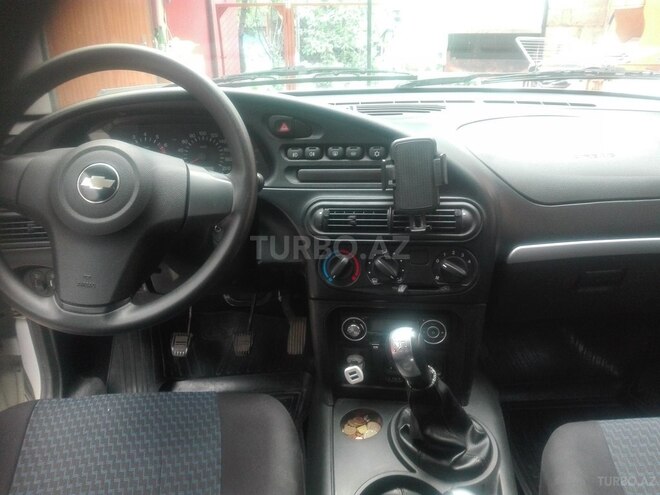 Chevrolet Niva 2016, 90,000 km - 1.7 l - Qusar