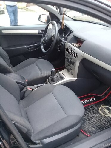 Opel Astra 2007, 320,000 km - 1.9 l - Neftçala