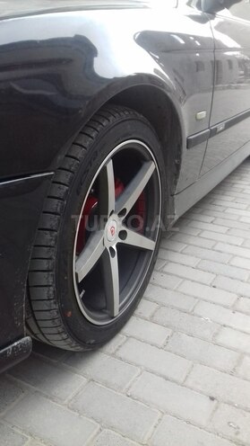 BMW 535 2001, 300,570 km - 0.4 l - Bakı