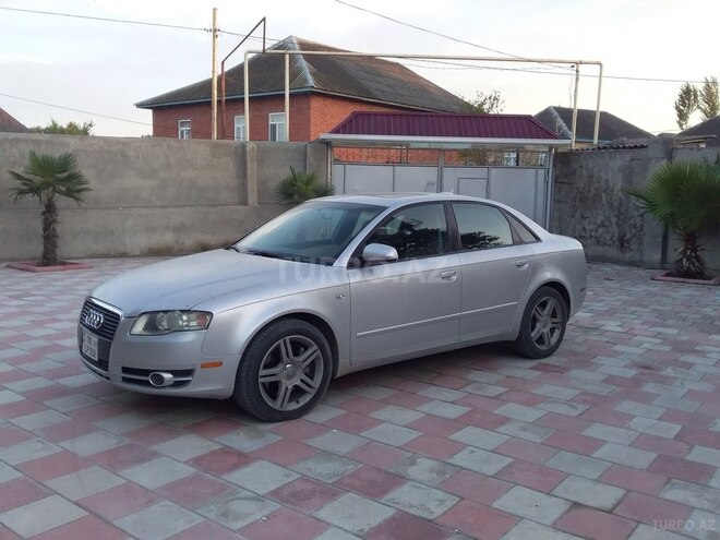 Audi A4 2006, 250,000 km - 2.0 л - Lənkəran