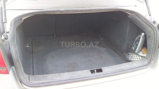 Audi A4 2006, 250,000 km - 2.0 л - Lənkəran