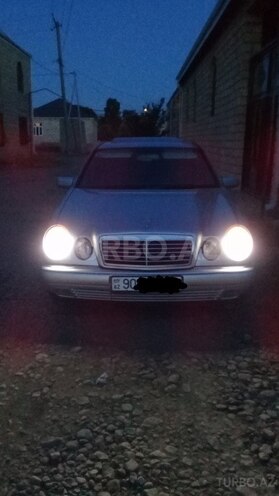 Mercedes E 240 1996, 461,000 km - 2.4 l - Bakı