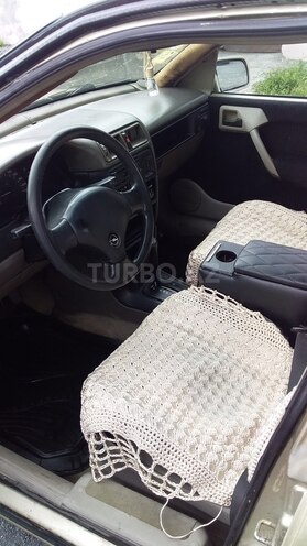 Opel Vectra 1994, 343,209 km - 2.0 л - Zaqatala