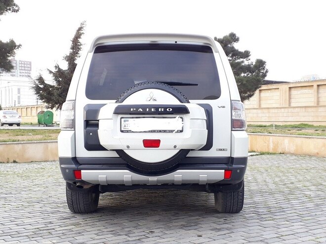 Mitsubishi Pajero 2007, 217,000 km - 3.0 л - Bakı
