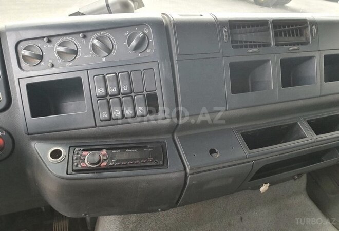 DAF 85 CF 2001, 194,000 km - 1.6 л - Bakı
