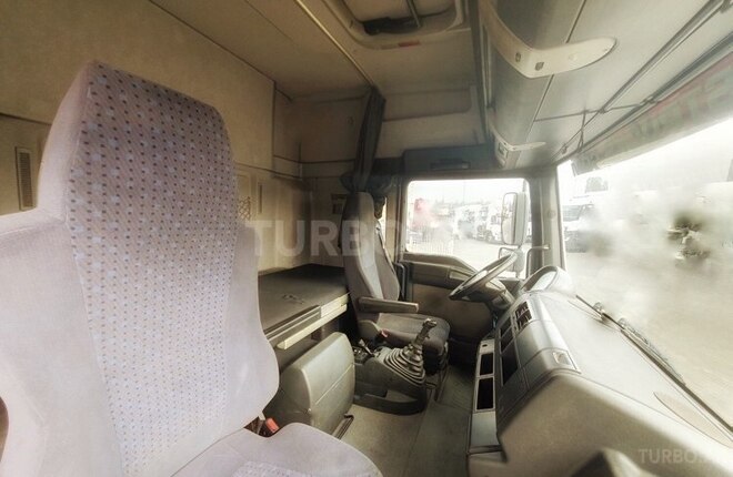 DAF 85 CF 2001, 194,000 km - 1.6 л - Bakı