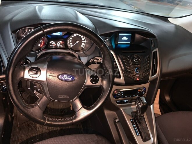 Ford Focus 2014, 90,000 km - 1.6 л - Bakı