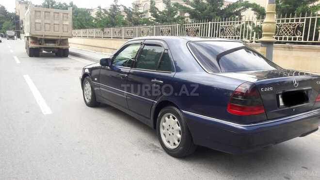 Mercedes C 220 1998, 260,000 km - 2.2 l - Bakı