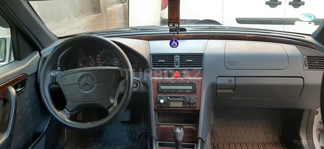 Mercedes C 200 1996, 408,179 km - 2.0 l - Bakı