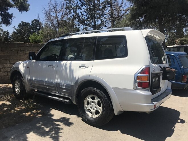 Mitsubishi Pajero 2002, 107,000 km - 3.0 l - Bakı