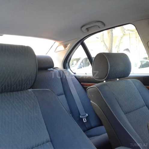 BMW 525 2002, 332,000 km - 2.5 l - Bakı