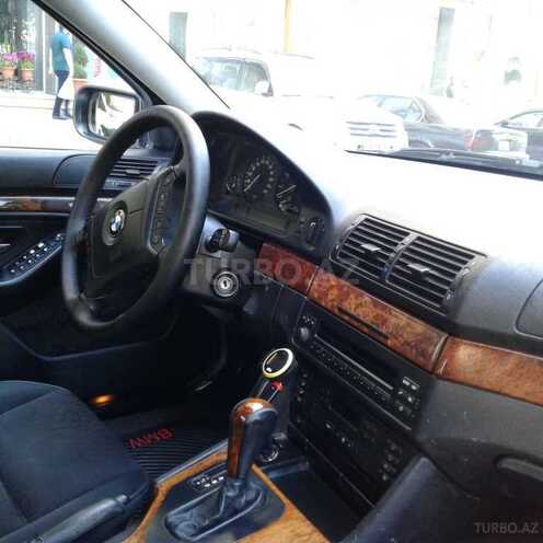 BMW 525 2002, 332,000 km - 2.5 l - Bakı