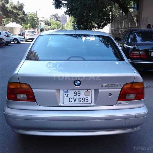 BMW 525 2002, 332,000 km - 2.5 l - Bakı