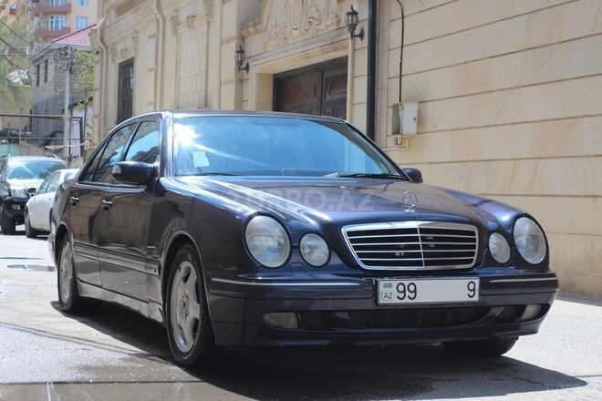 Mercedes E 270 2000, 300,000 km - 2.7 л - Bakı