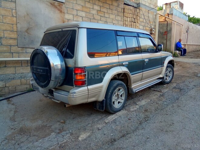 Mitsubishi Pajero 1993, 120,000 km - 2.5 l - Şamaxı
