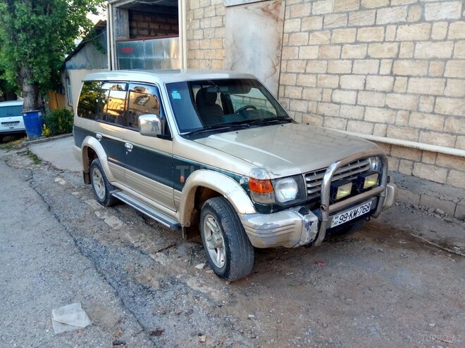 Mitsubishi Pajero 1993, 120,000 km - 2.5 l - Şamaxı