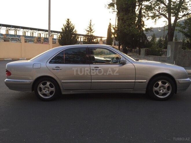 Mercedes E 240 2000, 191,997 km - 2.6 l - Zaqatala