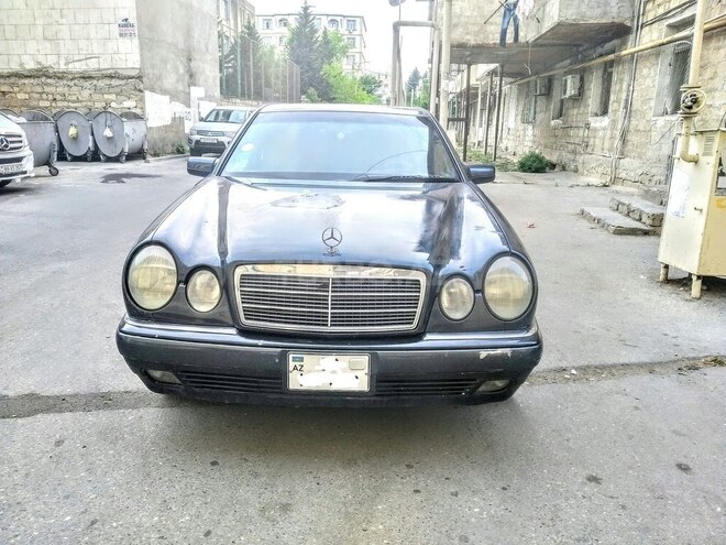 Mercedes E 230 1996, 430,000 km - 2.3 l - Bakı