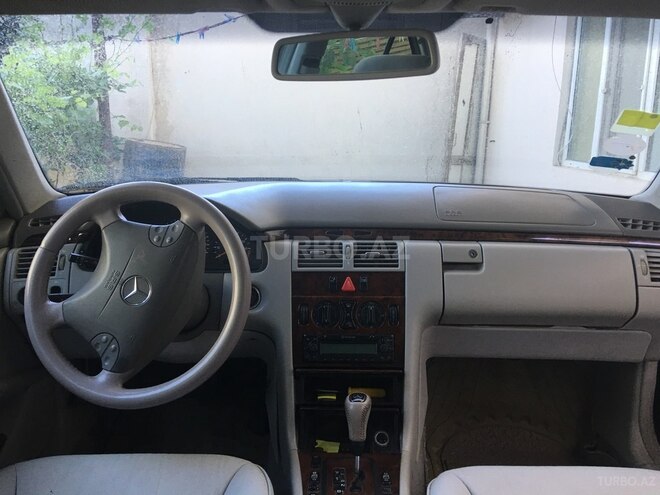Mercedes E 240 2000, 149,000 km - 2.4 l - Bakı