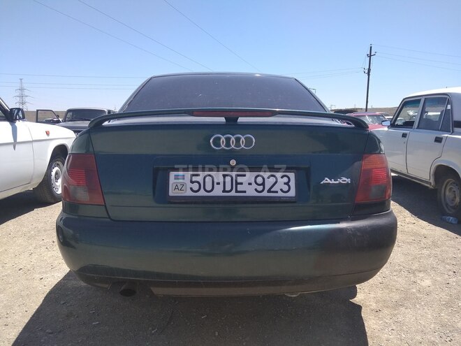 Audi A4 1995, 387,600 km - 1.8 l - Sumqayıt