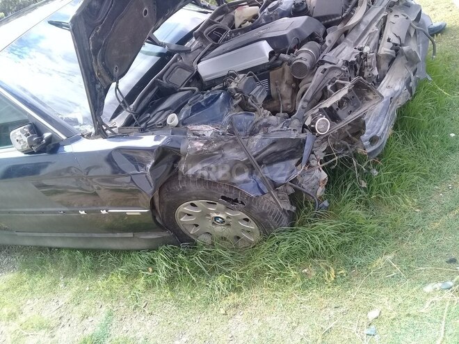 BMW 735 1999, 250,000 km - 3.5 l - Şirvan