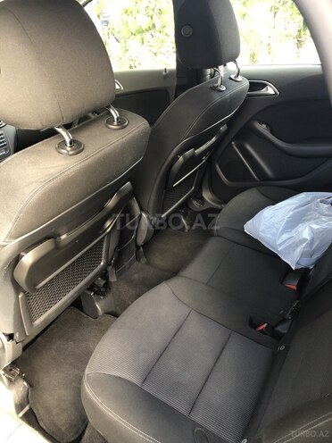 Mercedes B 180 2013, 111,000 km - 1.7 l - Bakı