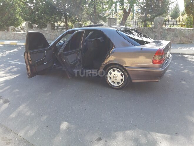 Mercedes C 180 1996, 389,564 km - 1.8 l - Zaqatala