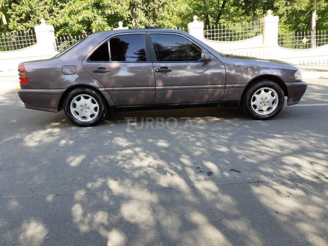 Mercedes C 180 1996, 389,564 km - 1.8 l - Zaqatala