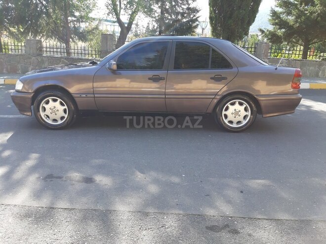 Mercedes C 180 1996, 389,564 km - 1.8 l - Zaqatala