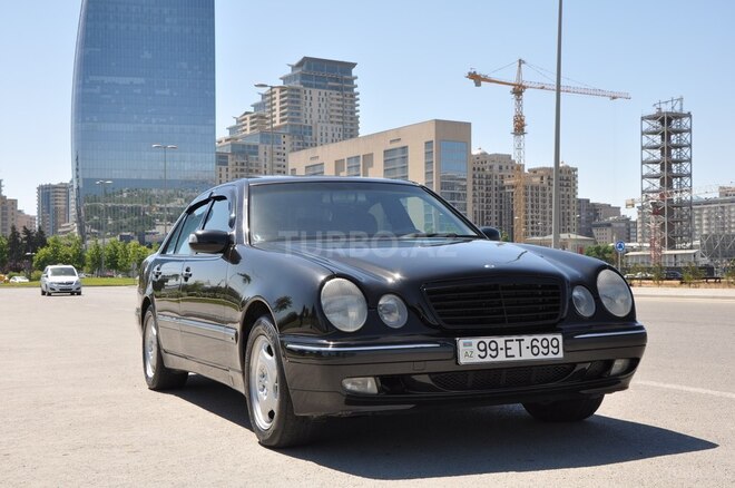 Mercedes E 220 2000, 341,000 km - 2.2 l - Bakı
