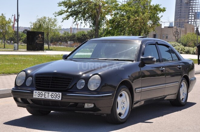 Mercedes E 220 2000, 341,000 km - 2.2 l - Bakı