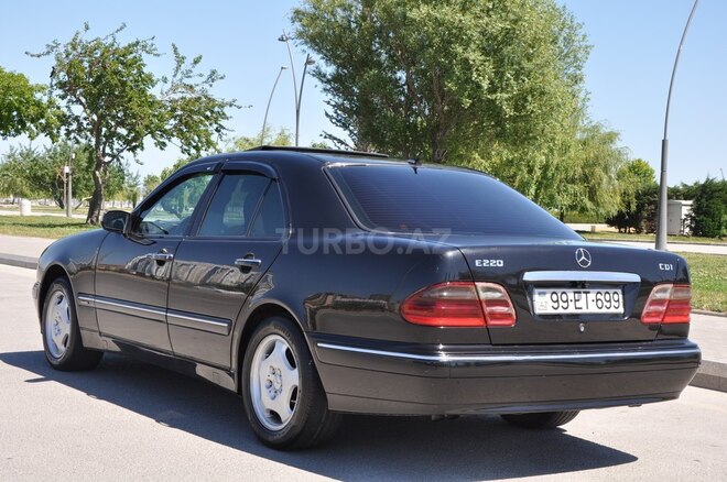 Mercedes E 220 2000, 341,000 km - 2.2 l - Bakı