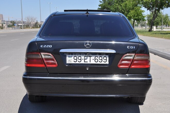 Mercedes E 220 2000, 341,000 km - 2.2 l - Bakı